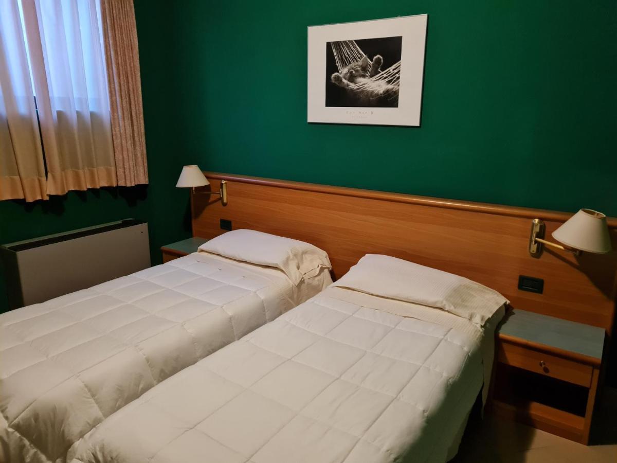 Modo Hotel Verceil Extérieur photo