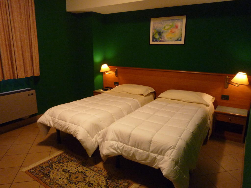 Modo Hotel Verceil Chambre photo